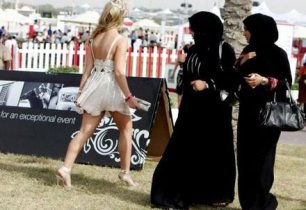 Der Sittenverfall nimmt wirklich überall zu...